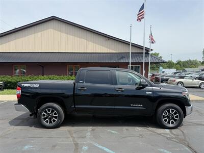 2019 Toyota Tundra SR5 4X4  TRD Off Road - Photo 6 - Flushing, MI 48433