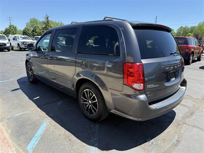 2016 Dodge Grand Caravan R/T - Photo 5 - Flushing, MI 48433