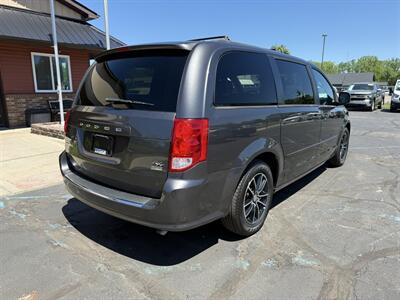 2016 Dodge Grand Caravan R/T - Photo 7 - Flushing, MI 48433