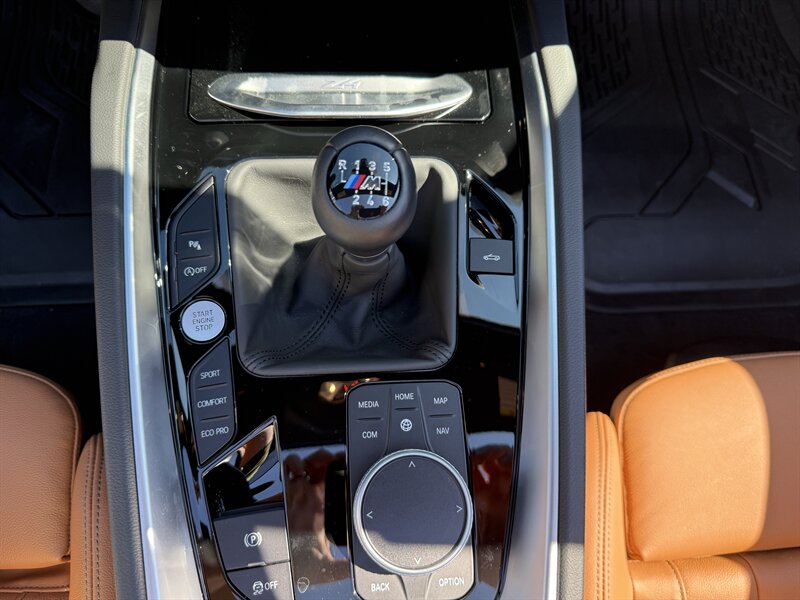 2025 BMW Z4 M40i  
