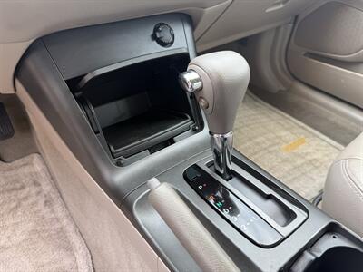 2006 Toyota Camry LE - Photo 14 - Flushing, MI 48433