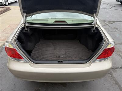 2006 Toyota Camry LE - Photo 22 - Flushing, MI 48433