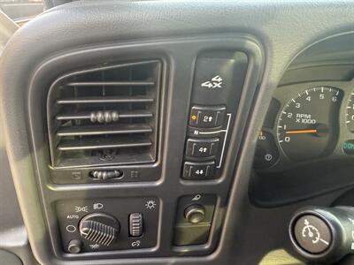 2004 Chevrolet Silverado 2500 HD LS 4dr Extended Cab 4X4 - Photo 24 - Flushing, MI 48433