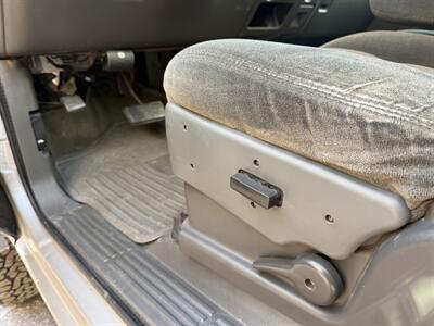 2004 Chevrolet Silverado 2500 HD LS 4dr Extended Cab 4X4 - Photo 15 - Flushing, MI 48433