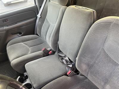 2004 Chevrolet Silverado 2500 HD LS 4dr Extended Cab 4X4 - Photo 35 - Flushing, MI 48433