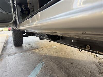 2004 Chevrolet Silverado 2500 HD LS 4dr Extended Cab 4X4 - Photo 10 - Flushing, MI 48433