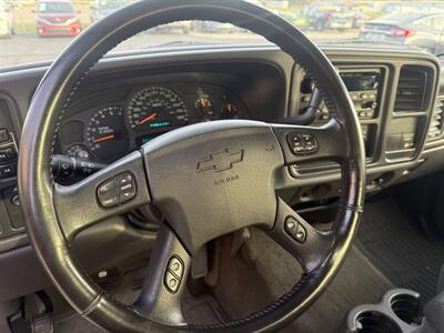 2004 Chevrolet Silverado 2500 HD LS 4dr Extended Cab 4X4 - Photo 23 - Flushing, MI 48433