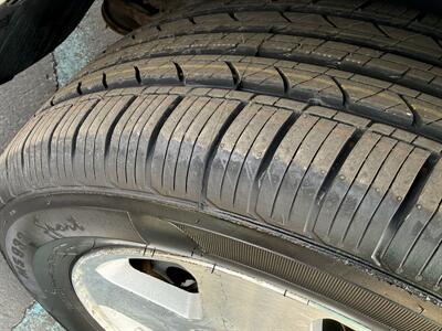 2004 Saturn Vue V6 AWD   - Photo 34 - Flushing, MI 48433