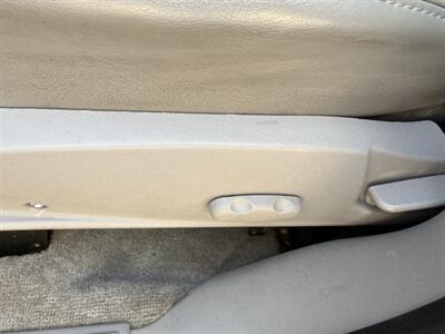 2004 Saturn Vue V6 AWD   - Photo 33 - Flushing, MI 48433