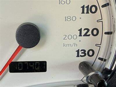 2004 Saturn Vue V6 AWD   - Photo 12 - Flushing, MI 48433