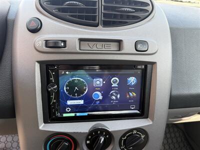 2004 Saturn Vue V6 AWD   - Photo 14 - Flushing, MI 48433