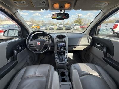 2004 Saturn Vue V6 AWD   - Photo 18 - Flushing, MI 48433