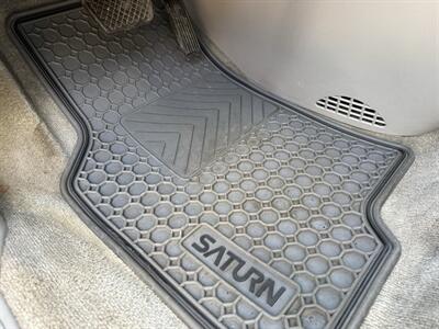 2004 Saturn Vue V6 AWD   - Photo 32 - Flushing, MI 48433