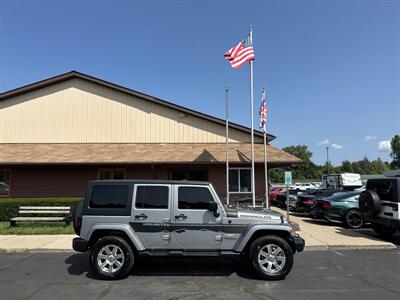 2015 Jeep Wrangler Unlimited Sahara  4X4 - Photo 4 - Flushing, MI 48433