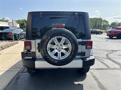 2015 Jeep Wrangler Unlimited Sahara  4X4 - Photo 6 - Flushing, MI 48433