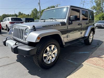 2015 Jeep Wrangler Unlimited Sahara  4X4 - Photo 3 - Flushing, MI 48433