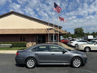 2014 Volkswagen Passat 1.8T S PZEV  Wolfsburg Edition - Photo 5 - Flushing, MI 48433