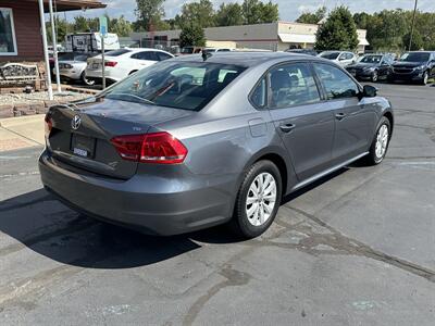 2014 Volkswagen Passat 1.8T S PZEV  Wolfsburg Edition - Photo 8 - Flushing, MI 48433