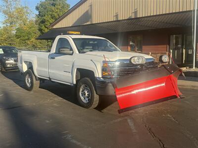 2017 Chevrolet Silverado 2500 Work Truck  BOSS V Plow & Lift Gate - Photo 2 - Flushing, MI 48433