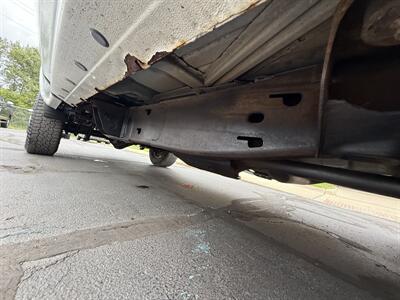 2017 Chevrolet Silverado 2500 HD 4WD  BOSS V Plow & Lift Gate - Photo 34 - Flushing, MI 48433