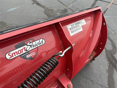 2017 Chevrolet Silverado 2500 HD 4WD  BOSS V Plow & Lift Gate - Photo 31 - Flushing, MI 48433