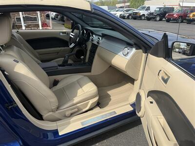 2008 Ford Mustang V6 Convertible  Premium 5-Speed - Photo 26 - Flushing, MI 48433