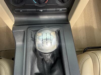 2008 Ford Mustang V6 Convertible  Premium 5-Speed - Photo 21 - Flushing, MI 48433