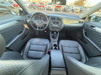2017 Volkswagen Jetta 1.4T SE  5-Speed Manual - Photo 26 - Flushing, MI 48433
