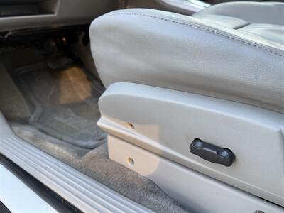 2009 Chevrolet Equinox LT AWD - Photo 15 - Flushing, MI 48433