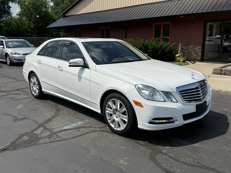 2013 Mercedes-Benz E 350 Luxury 4MATIC   - Photo 1 - Flushing, MI 48433