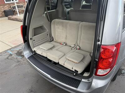2017 Dodge Grand Caravan SE   - Photo 22 - Flushing, MI 48433