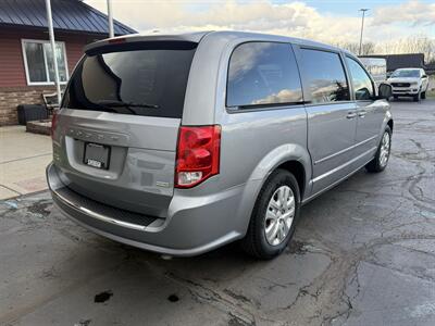 2017 Dodge Grand Caravan SE   - Photo 7 - Flushing, MI 48433