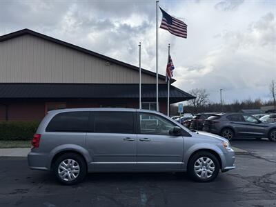 2017 Dodge Grand Caravan SE   - Photo 4 - Flushing, MI 48433