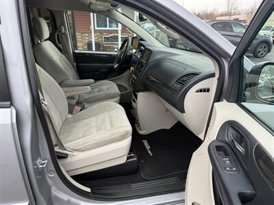 2017 Dodge Grand Caravan SE   - Photo 23 - Flushing, MI 48433