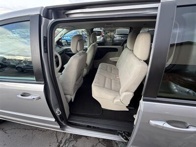 2017 Dodge Grand Caravan SE   - Photo 18 - Flushing, MI 48433