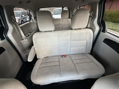 2017 Dodge Grand Caravan SE   - Photo 14 - Flushing, MI 48433