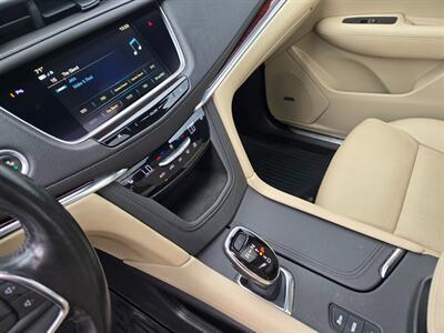 2019 Cadillac XT5 Luxury   - Photo 16 - Flushing, MI 48433