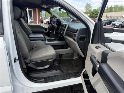 2019 Ford F-250 Super Duty XLT  Crew Cab 4X4 - Photo 36 - Flushing, MI 48433