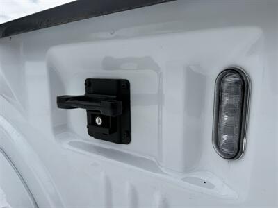 2019 Ford F-250 Super Duty XLT  Crew Cab 4X4 - Photo 26 - Flushing, MI 48433