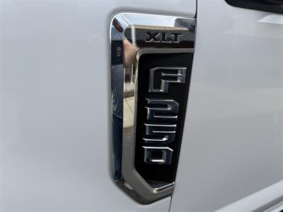 2019 Ford F-250 Super Duty XLT  Crew Cab 4X4 - Photo 37 - Flushing, MI 48433
