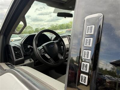 2019 Ford F-250 Super Duty XLT  Crew Cab 4X4 - Photo 39 - Flushing, MI 48433