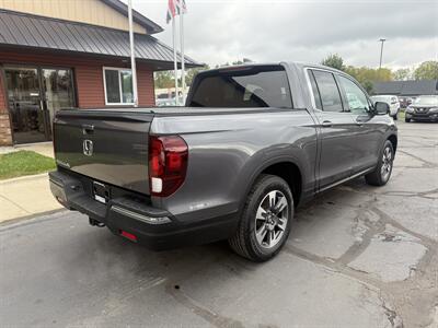 2017 Honda Ridgeline RTL  4X2 - Photo 4 - Flushing, MI 48433