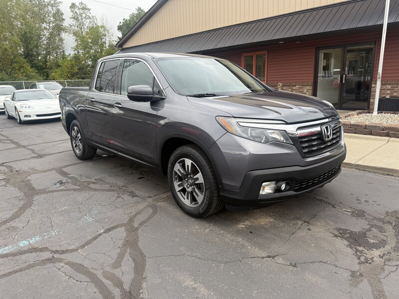 2017 Honda Ridgeline RTL  4X2 - Photo 1 - Flushing, MI 48433