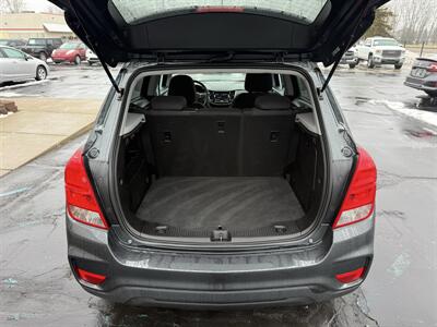 2020 Chevrolet Trax LS FWD - Photo 17 - Flushing, MI 48433