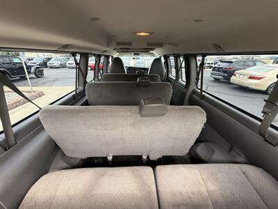 2015 Chevrolet Express LS 3500 15 Passenger - Photo 16 - Flushing, MI 48433