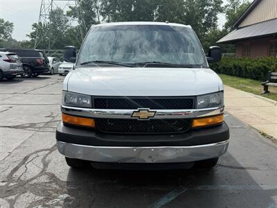 2015 Chevrolet Express LS 3500 15 Passenger - Photo 3 - Flushing, MI 48433