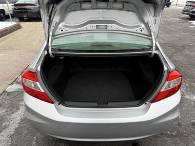 2012 Honda Civic LX   - Photo 18 - Flushing, MI 48433