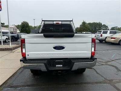 2019 Ford F-250 Super Duty XLT Crew 4X4 6.7 POWERSTROKE - Photo 4 - Flushing, MI 48433