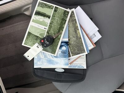 2008 Ford Escape XLS  4WD - Photo 27 - Flushing, MI 48433