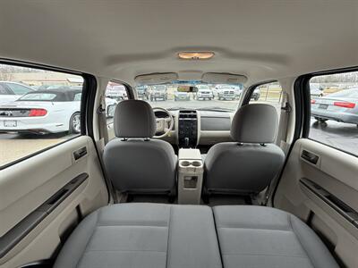 2008 Ford Escape XLS  4WD - Photo 21 - Flushing, MI 48433